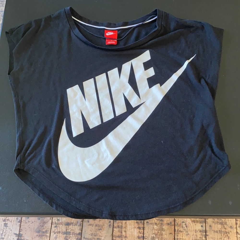 Nike tshirt